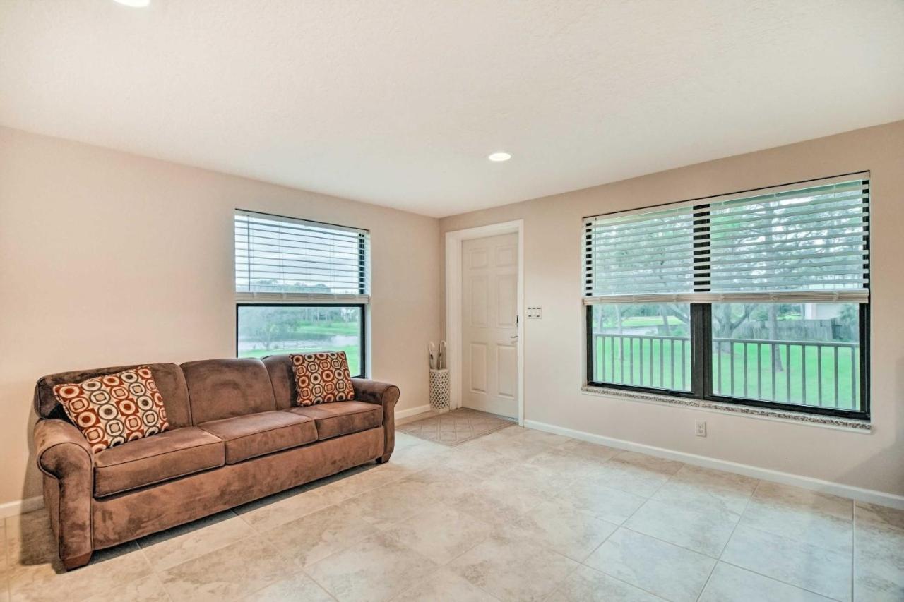 Sleek Largo Studio With Pond Less Than 7 Mi To Beach! Bagian luar foto